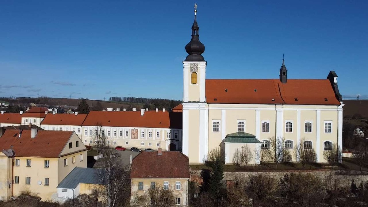 Ako správne riešiť sťažnosti a reklamácie v estetických službách